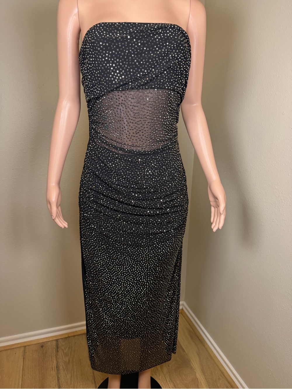 Gianni Bini Black Strapless Sparkle Midi Dress